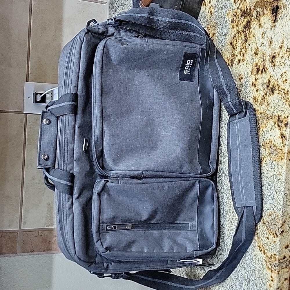Solo New York Gray Laptop Bag, Converts To Backpack  Hybrid Briefcase 15.6"